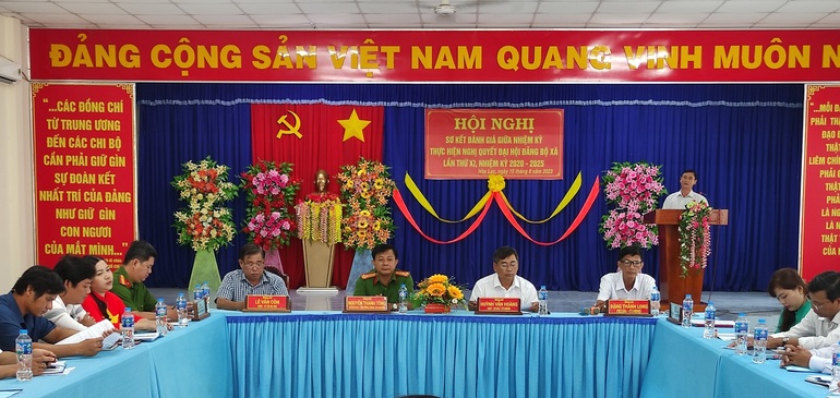 HỘI NGHỊ SƠ KẾT ĐÁNH GIÁ GIỮA NHIỆM KỲ THỰC HIỆN NGHỊ QUYẾT ĐẠI HỘI ĐẢNG BỘ XÃ LẦN THỨ XI, NK 2020-2025