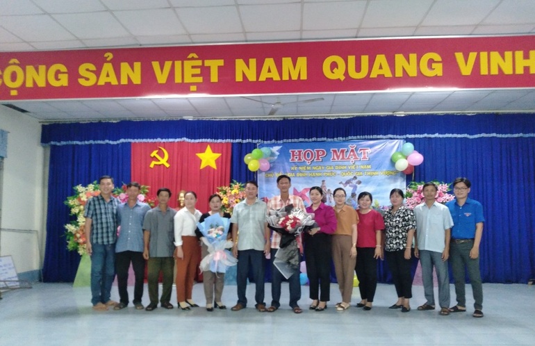 Họp mặt kỷ niệm ngày gia đình Việt Nam 28/6